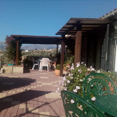 לינה וארוחת בוקר Beautiful Views בניסה